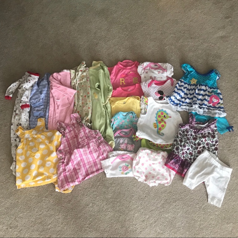 Girls lot 6-9 month clothes